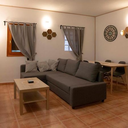 Apartamentos Erlueta Calatayud Eksteriør billede